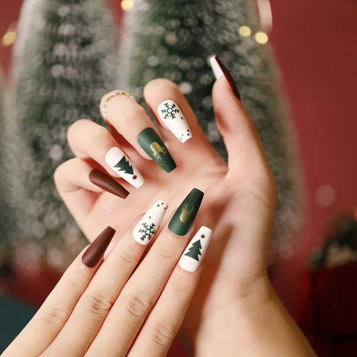Gold Powder Christmas Fake Nails-17