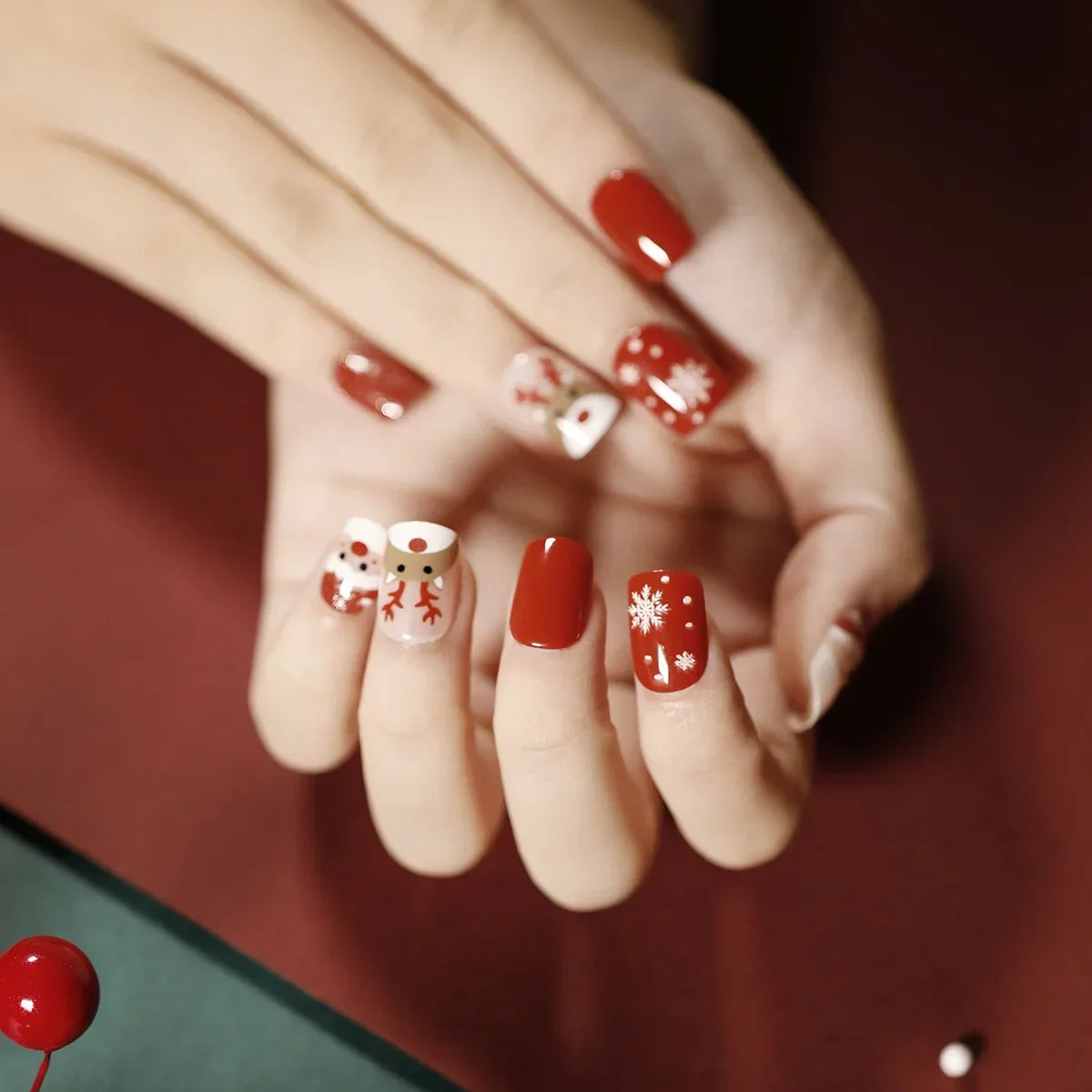 Gold Powder Christmas Fake Nails-20