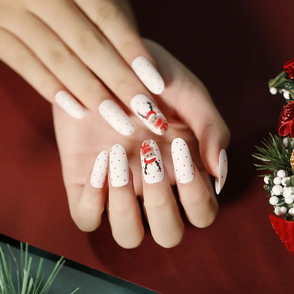Gold Powder Christmas Fake Nails-28