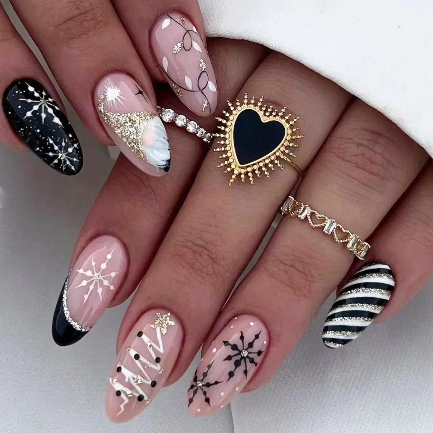 Gold Powder Christmas Fake Nails-44